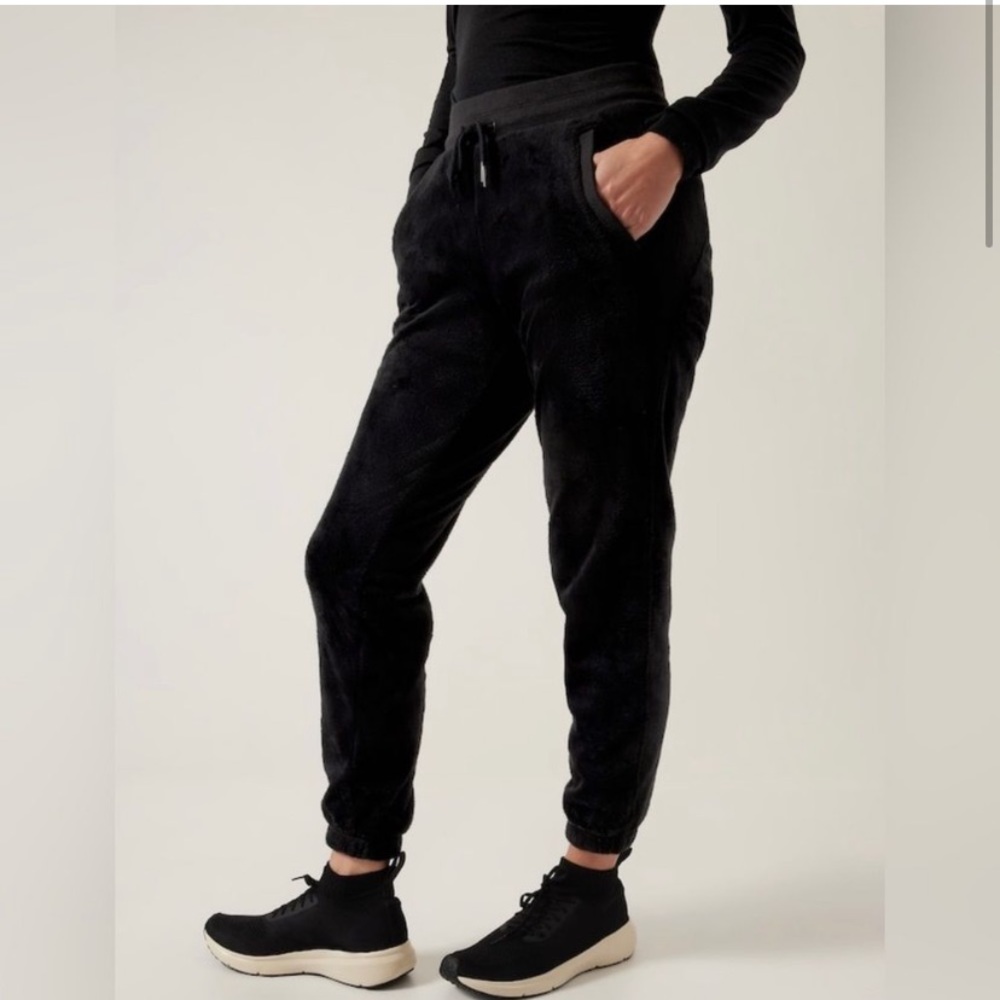Athleta Recover Cozy Jogger black velvet L Large